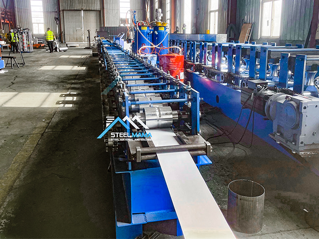 maquina para hacer pu Fábrica de máquinas formadoras de puertas de persiana